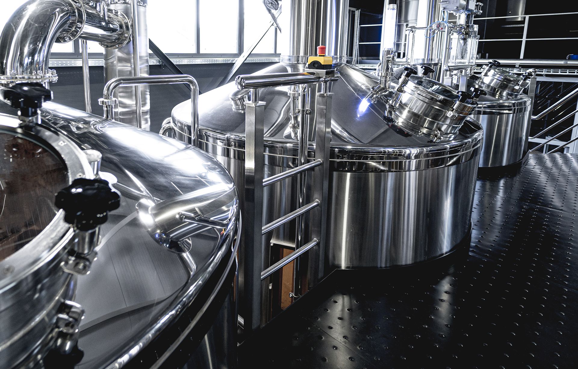 craft-beer-brewing-equipment-privat-brewery (3) craft-beer-brewing-equipment-privat-brewery (3)